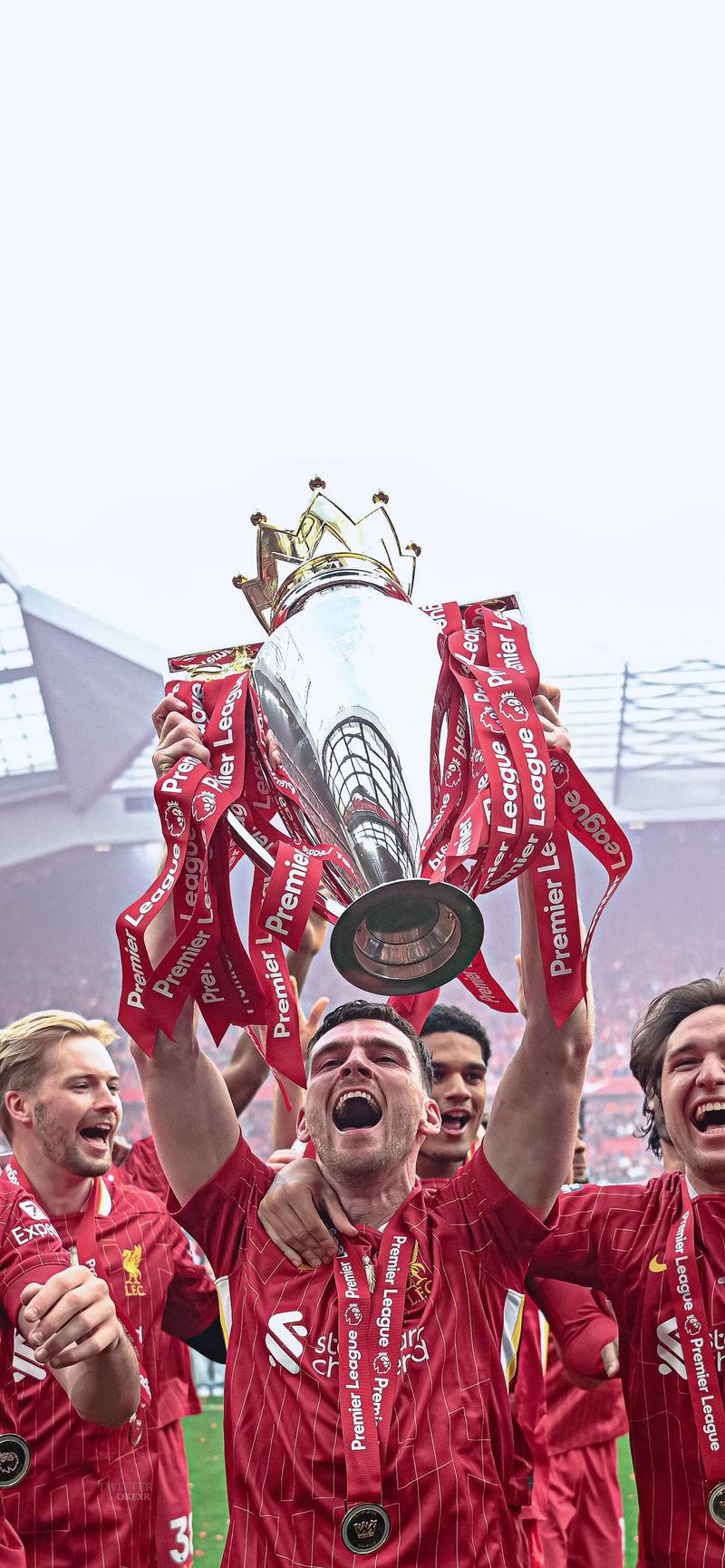 詹俊：若不是裤袜神勇皇马会输更多；维尔茨目前更适合在边路（詹俊点评：若非库尔图瓦神扑连连，皇马恐输得更惨；维尔茨当下更适合踢边路）