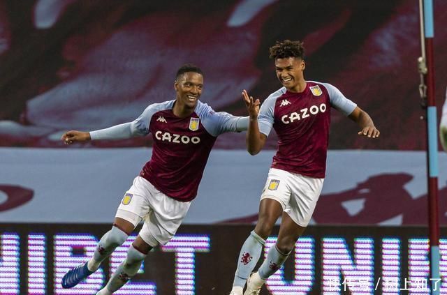 VP老板：踢掉电子哥和Jame都是选手和教练共同要求的（VP老板称：移除电子哥与Jame是选手与教练组的一致请求）