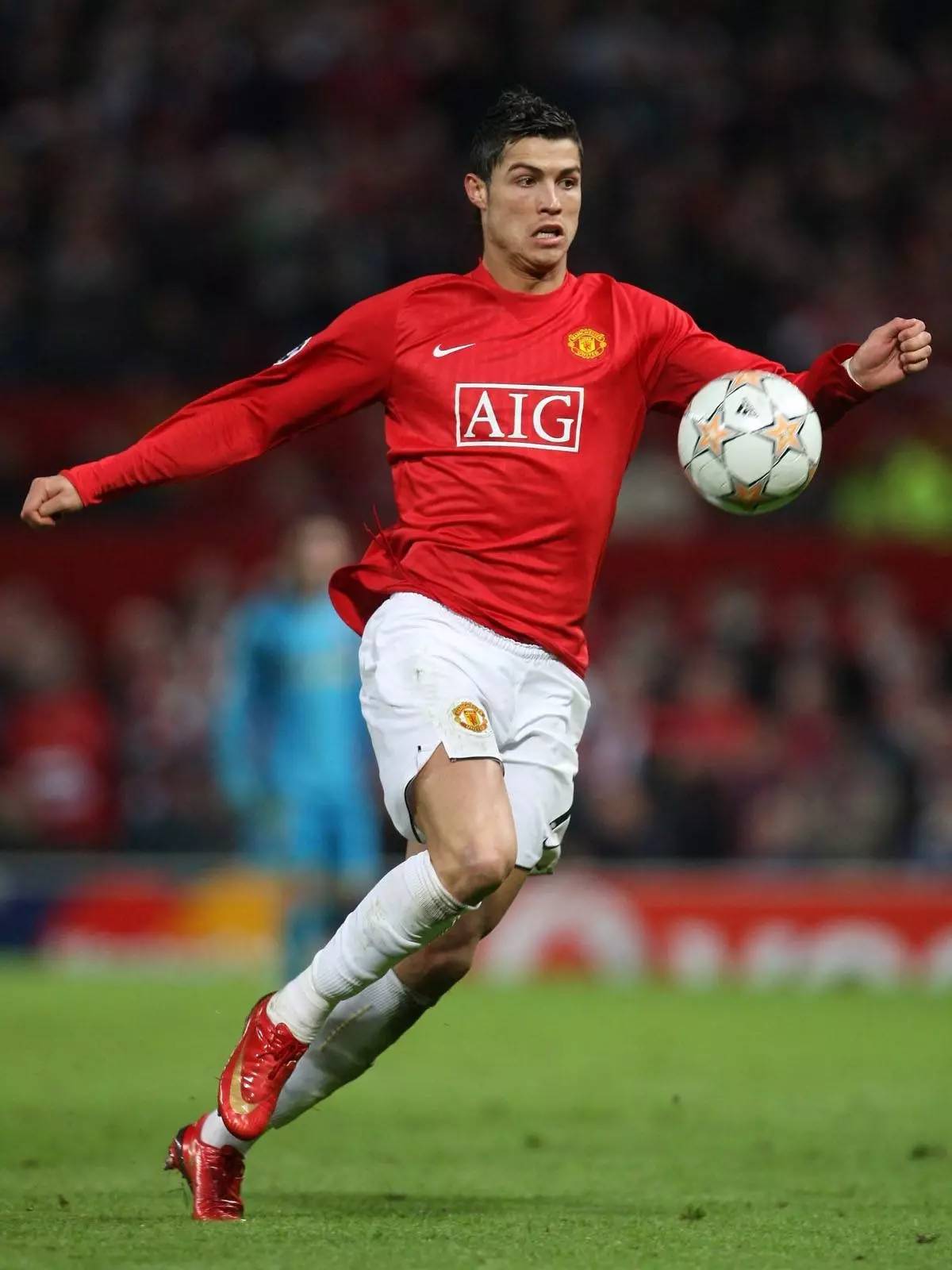 每体：阿劳霍今天飞往特拉维夫，开启文化之旅调整身心（每体：阿劳霍今日飞赴特拉维夫，展开文化行程以调适身心）